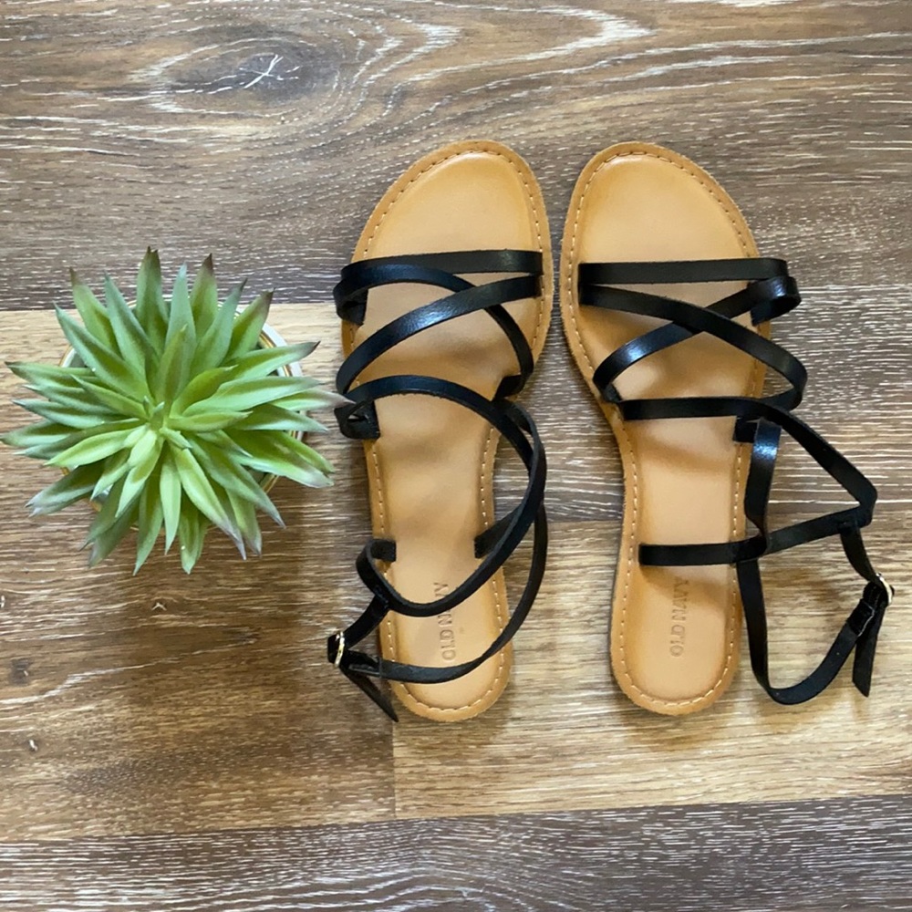 Old Navy strappy sandal